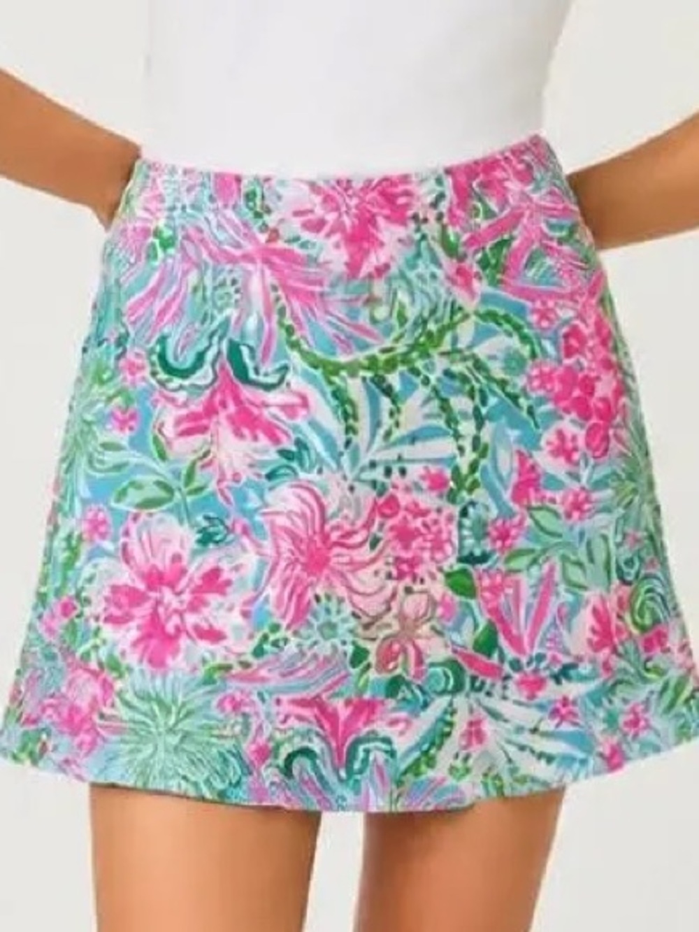Lilly Pulitzer Luxletic Skort. Medium